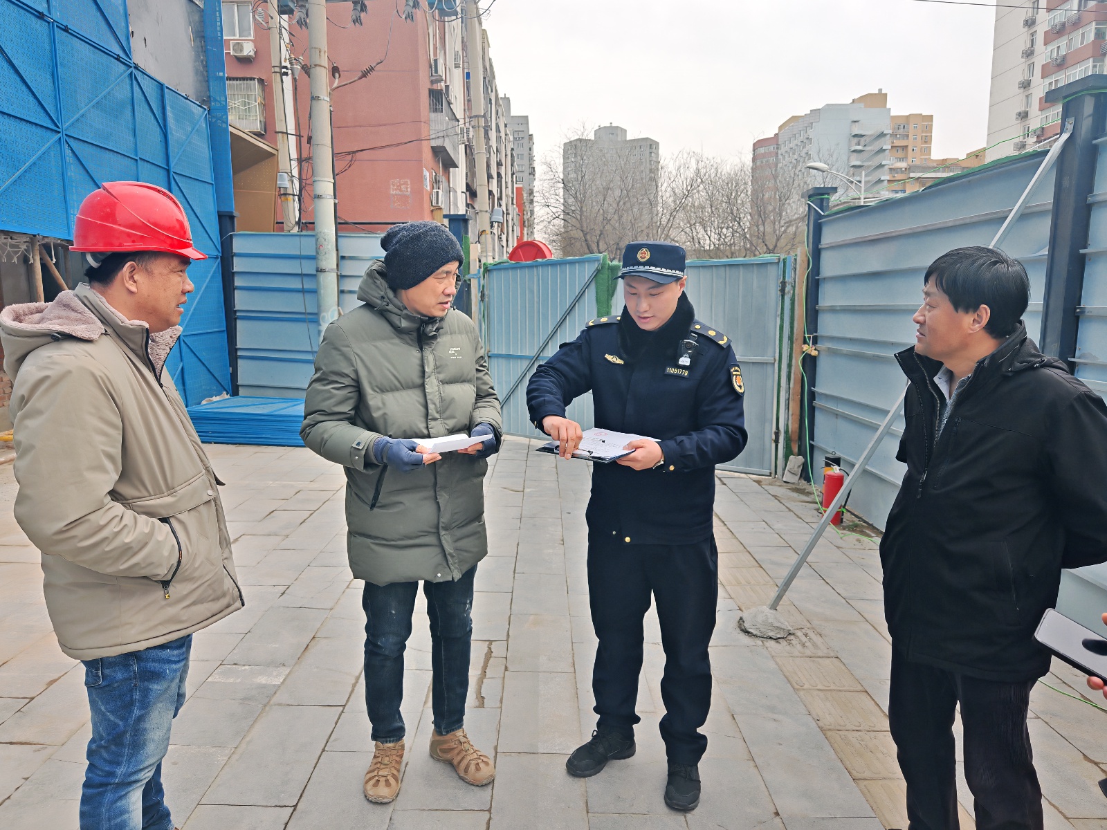 城市管理执法队连日行动，你的生活安全有保障了吗？  第2张