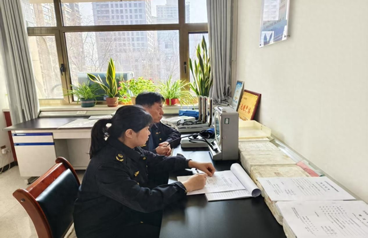 红古区市场监管局为何对41台血压计进行严格检定？背后真相令人  第1张