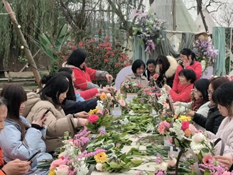 阳春三月，民政女神们如何用花艺和智慧庆祝妇女节？