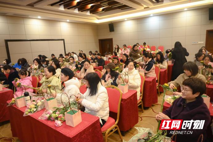 桃源九中花样生活活动：女教职工如何在桃花源绽放美好？  第2张