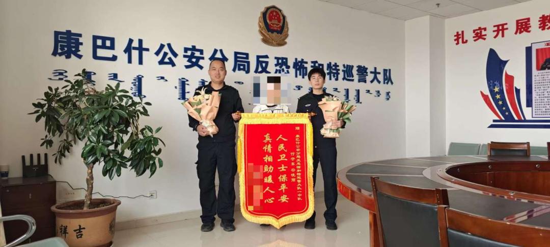 醉汉坠河命悬一线！90后实习生纵身一跃，这一幕让人泪目