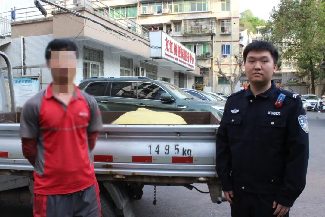 快递显示派送中却丢失，价值两万，民警满脸问号  第3张