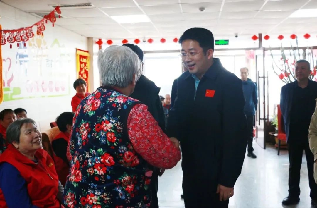 县长深入养老等项目督导！民生工程如何安全推进?!  第2张
