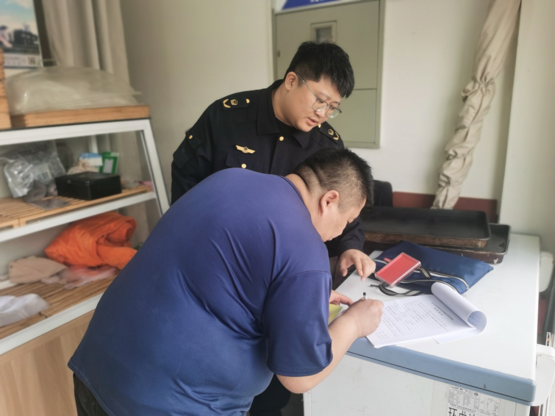 内蒙古小作坊食品安全大检查！你的餐桌安全吗？  第2张