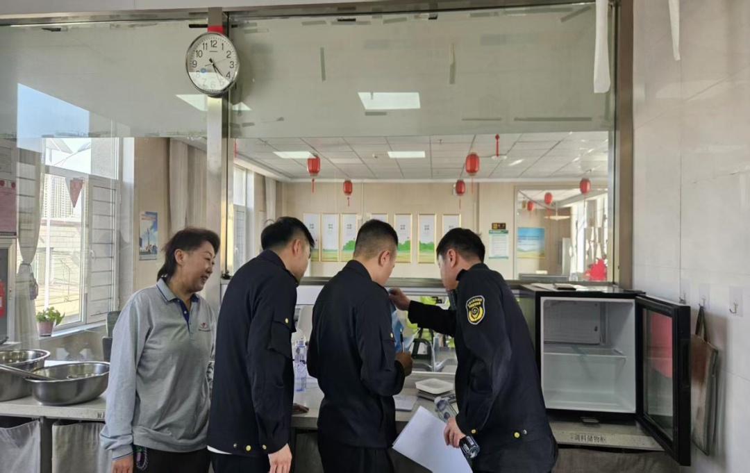 昆北市场监管所突查养老院食堂！这些食品安全隐患你想象不到  第2张