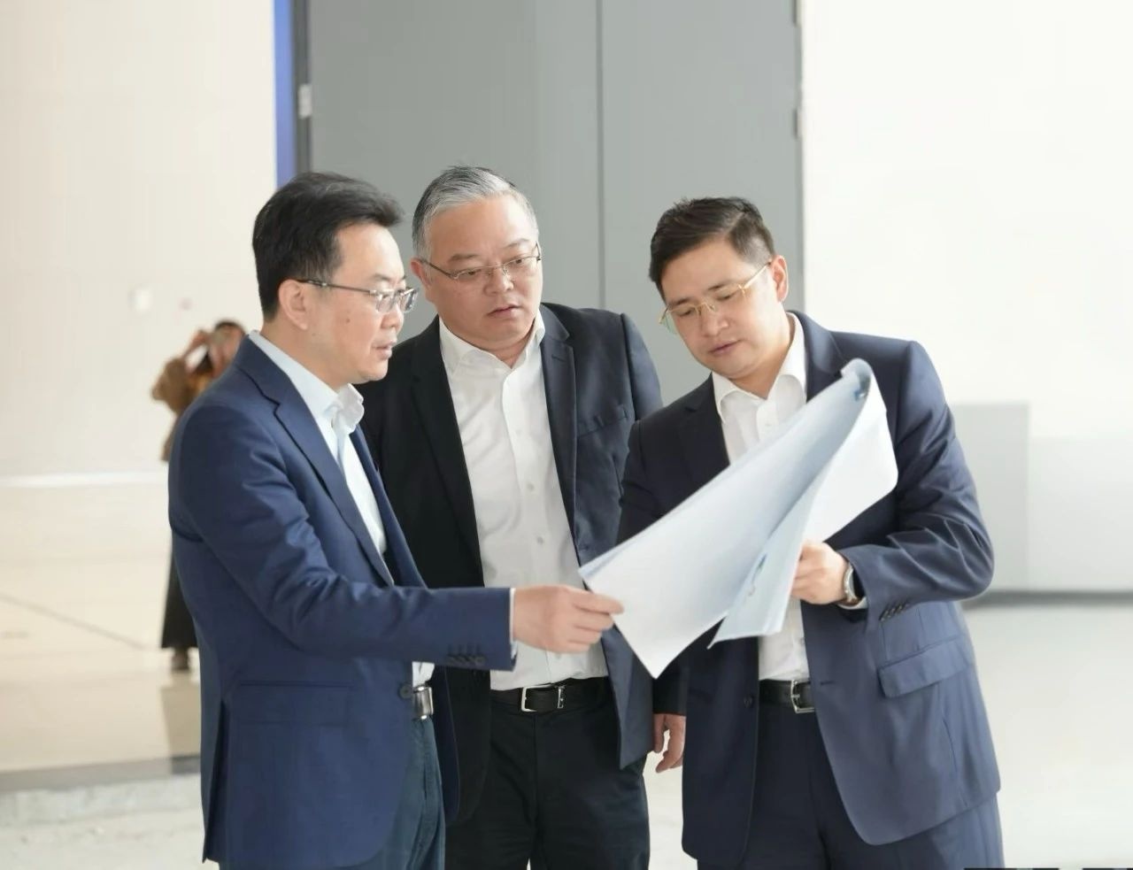 奉贤新城建设再提速！王益群区长如何引领南上海科创中心迈向高质量发展？