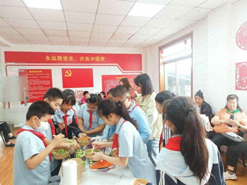 5月9日新城区这社区活动，邻里共享烹饪乐，爱满社区味？  第1张