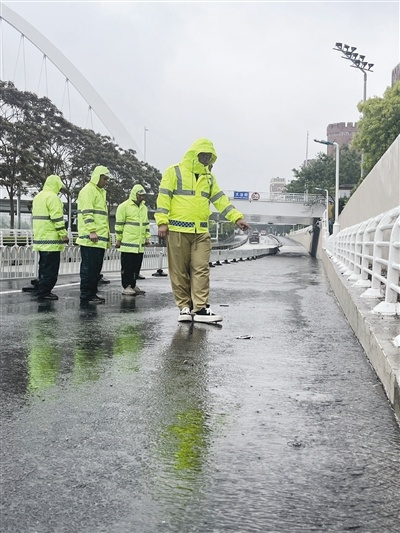 津城大范围降雨期间，市场供应与城市运行如何保障？  第3张