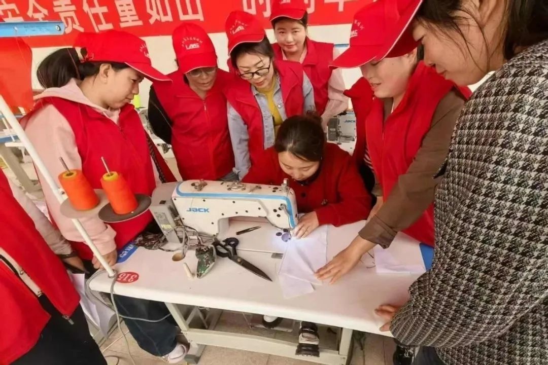 家门口办班学手艺创收？西和县这场培训厉害了  第2张