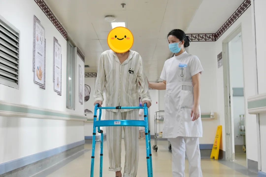 81岁老人车祸后不到3个月竟能走路？这场生命的奇迹背后究竟发生了什么  第2张