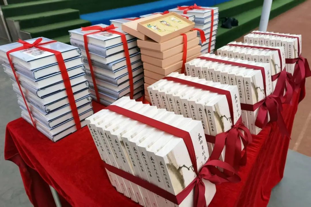 5月9日！2000多师生齐聚，胡少杰诗词读书会传递啥力量？  第5张