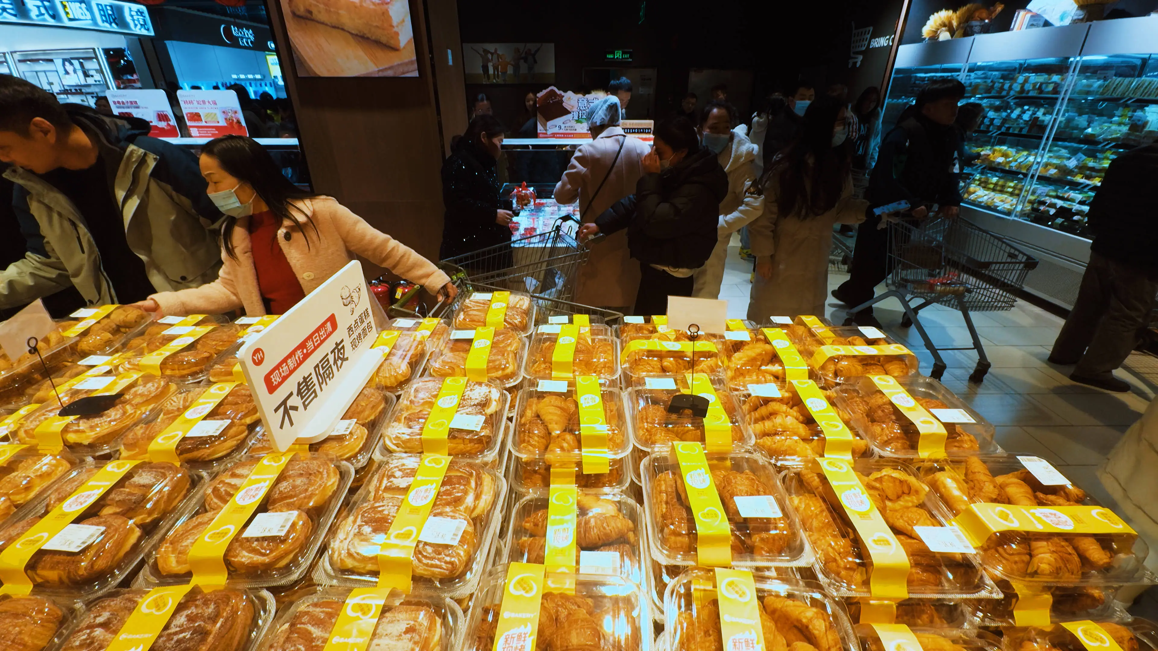 永辉超市上海首店开业,胖东来元素引热潮!你准备好打卡了吗? 第5张 永辉超市上海首店开业,胖东来元素引热潮!你准备好打卡了吗? 第5张