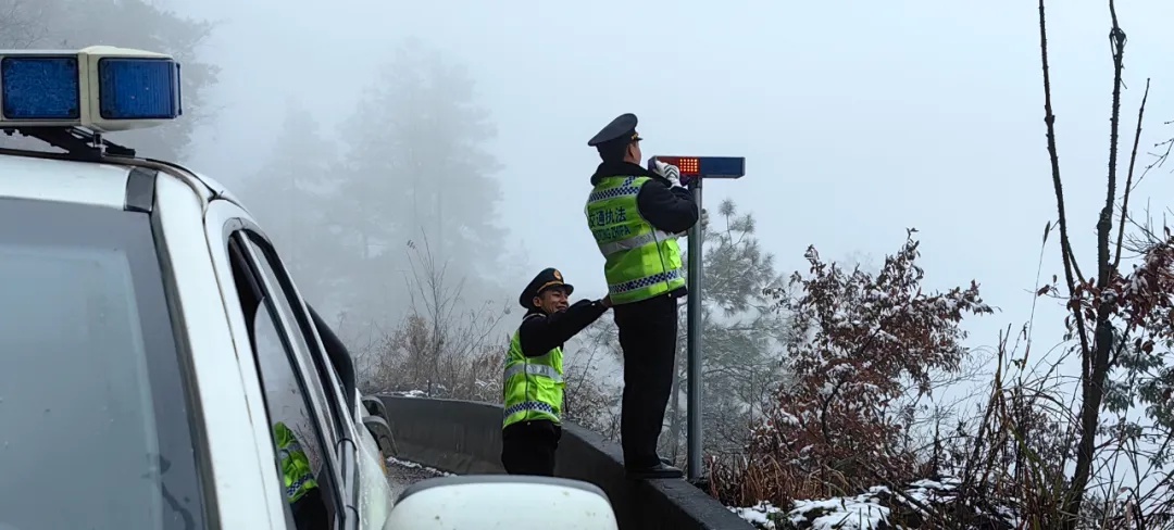 黔东南州如何应对2025年首轮低温雨雪天气？交通运输局全力保障出行安全  第7张