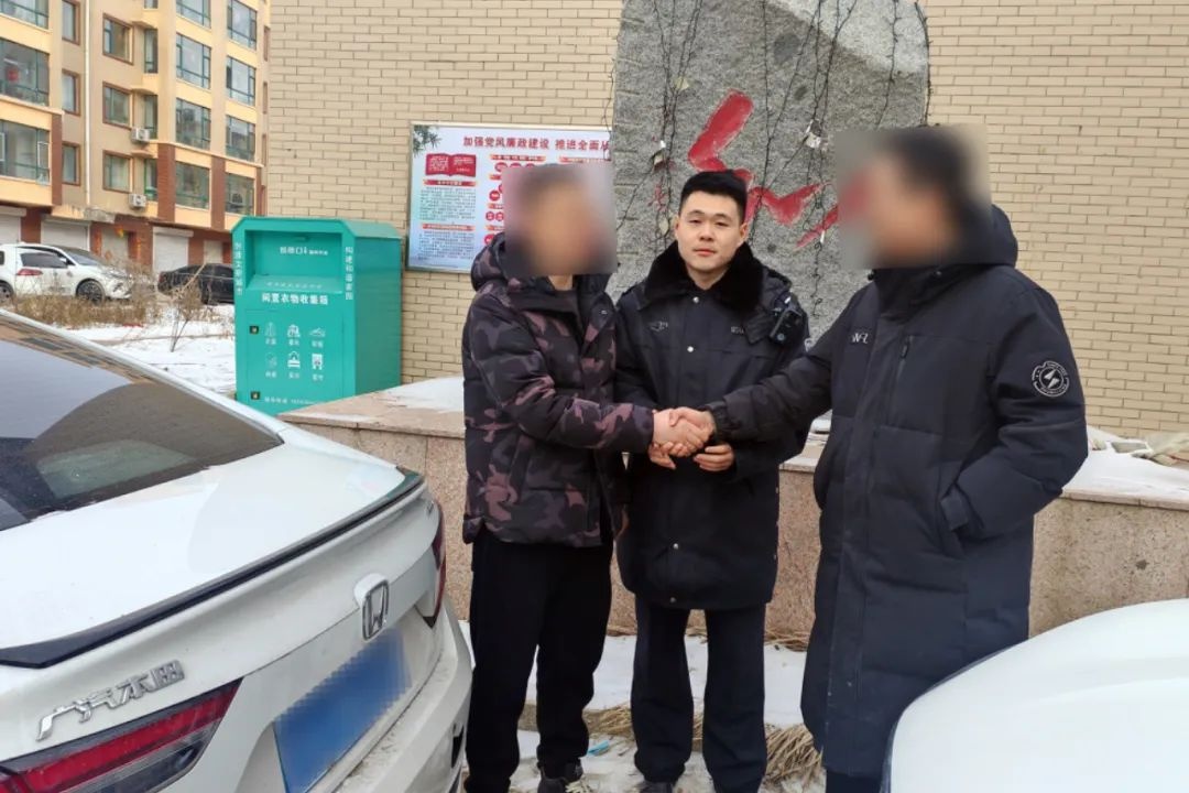 春节回家遇意外，车辆被毁心焦急！民警如何化解这场烟花纠纷？  第3张