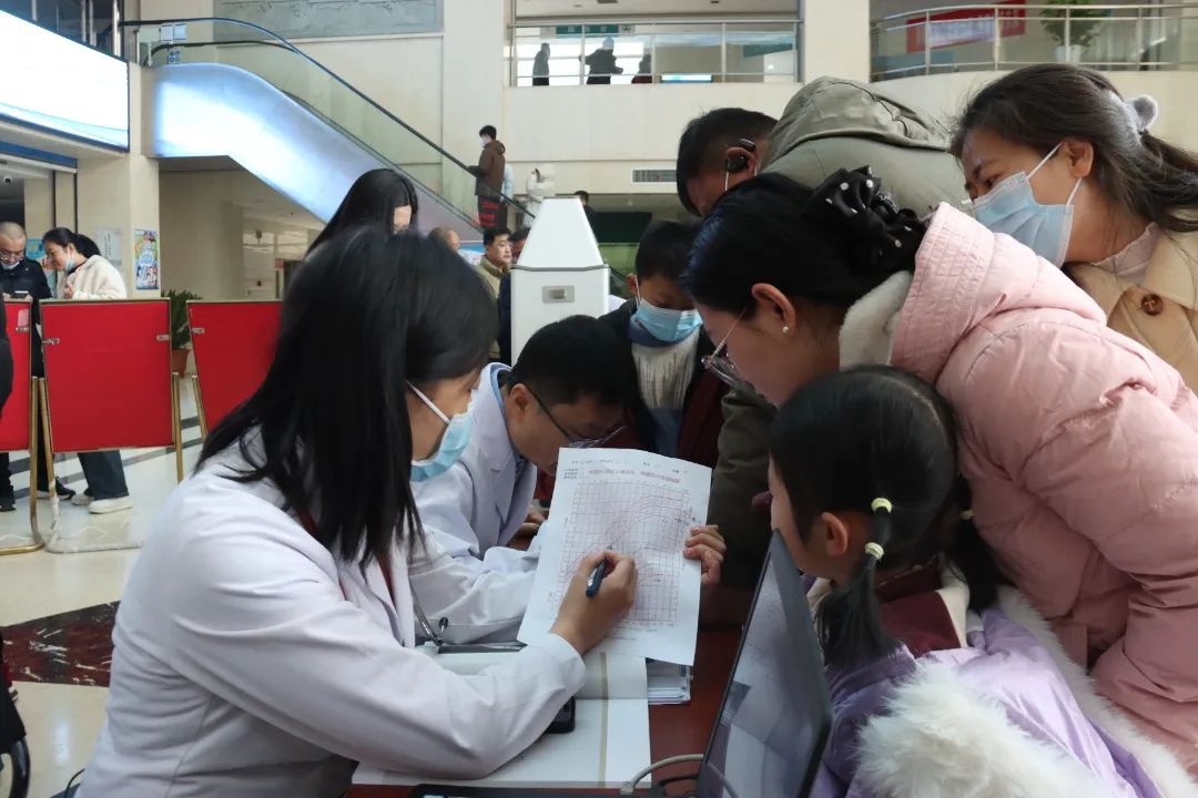 春节后新绛县人民医院免费拍骨龄活动，您孩子的身高问题解决了吗？  第2张