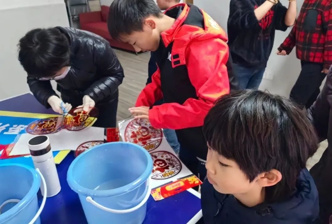 寒假里，蒲汇塘畔的‘亲清之路’如何让青少年收获满满？  第2张