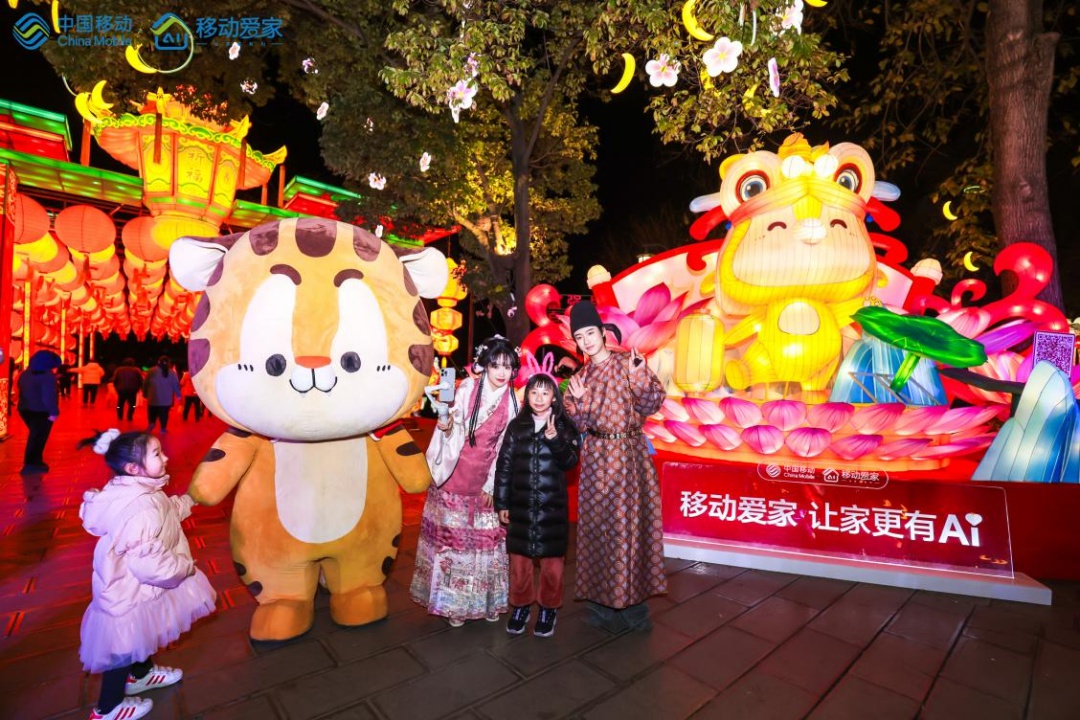 昆明元宵夜，你绝对不能错过的绝美灯会和精彩非遗表演  第4张