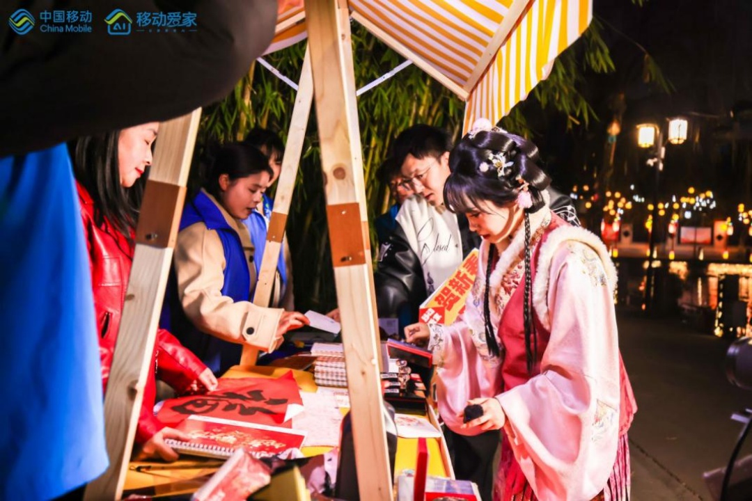 昆明元宵夜，你绝对不能错过的绝美灯会和精彩非遗表演  第7张