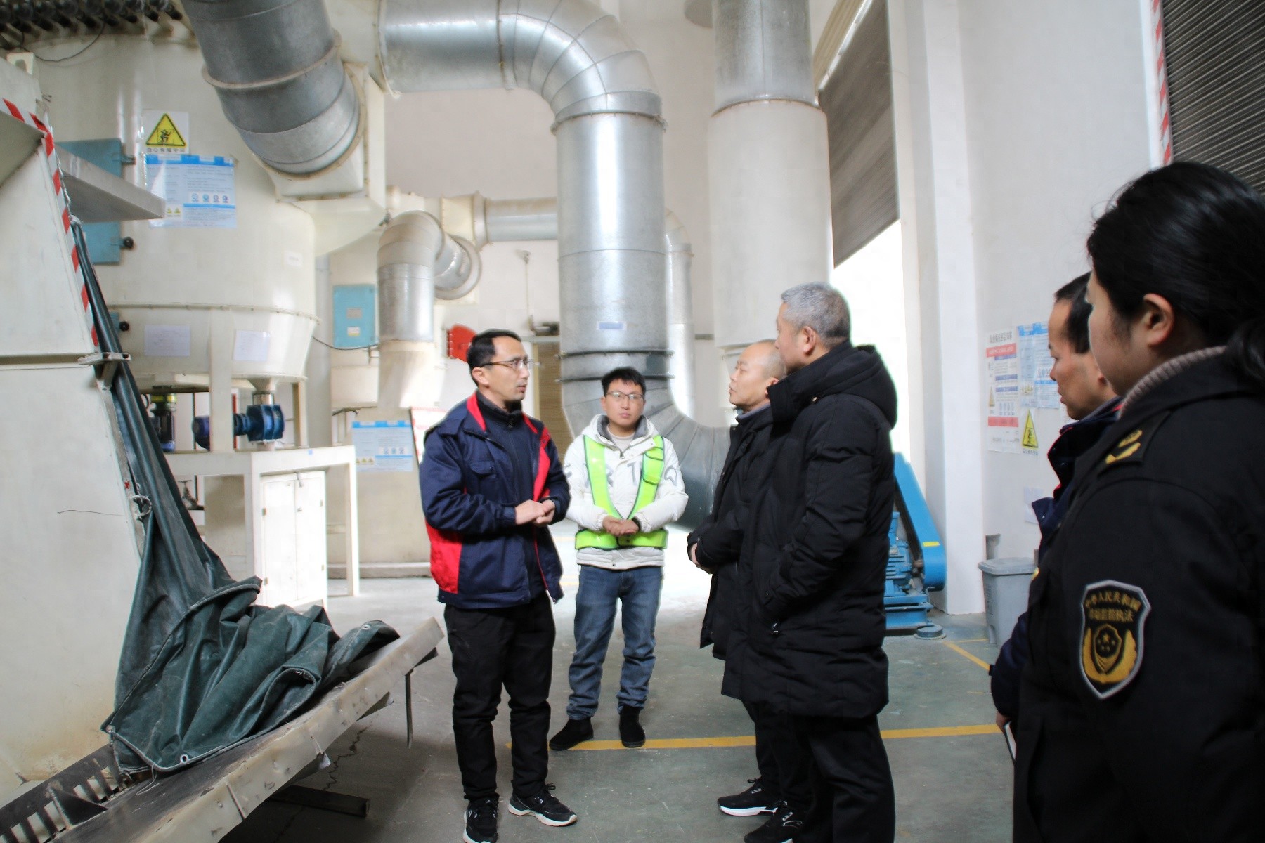 春节复工食品安全隐患大揭秘！贵阳市场监督管理局如何确保市民餐桌安全？  第1张