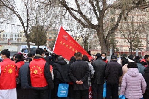 你见过这样的学雷锋活动吗？200余件书画作品免费送  第1张