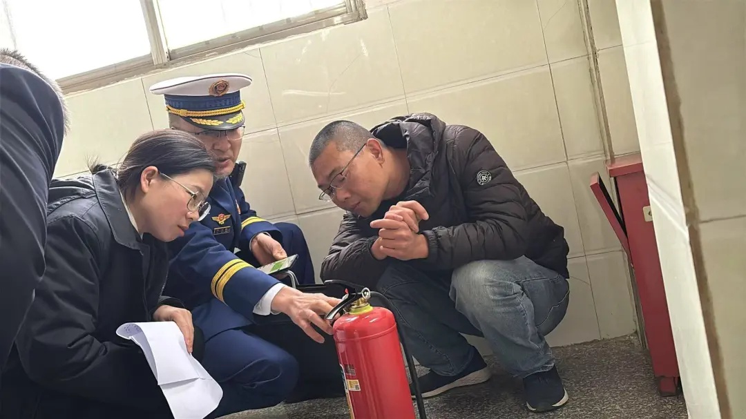 贵定县检察院联合消防大队突击检查，三家民营医院安全隐患曝光！你的安全有保障吗？  第2张