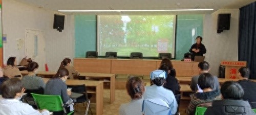 情绪管理有多重要？嘉祥县讲座揭示情绪健康惊人真相  第1张