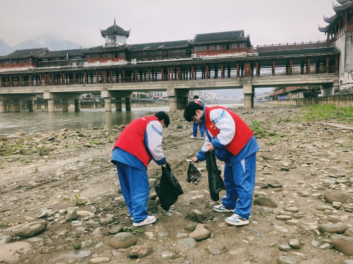青春力量如何点亮印江文明城市？50名中学生用行动告诉你  第7张