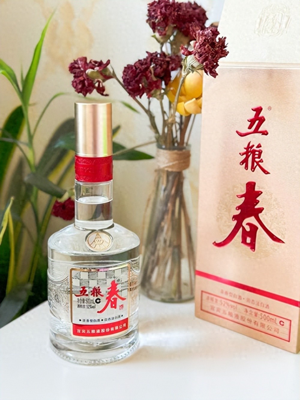你知道五粮春二代为何能成为白酒界的璀璨明珠吗？揭秘五种粮食的完美配比