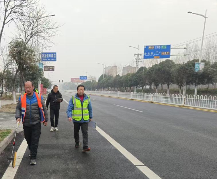 S303省道卧龙镇路面病害严重，春季养护能否扭转局面？  第2张