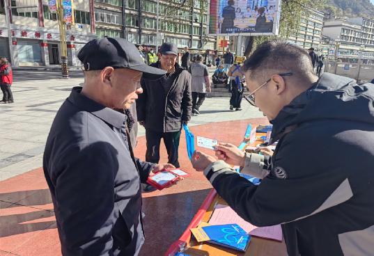 政务服务如何做到‘只进一门、一网通办’？人社局的智慧改革揭秘  第2张