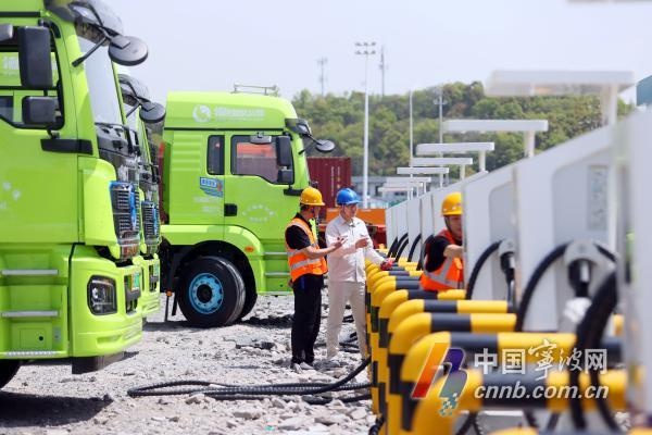 宁波至义乌新能源重卡线路开通！300辆纯电动车集卡上路，国内首条绿色运输线震撼来袭  第3张