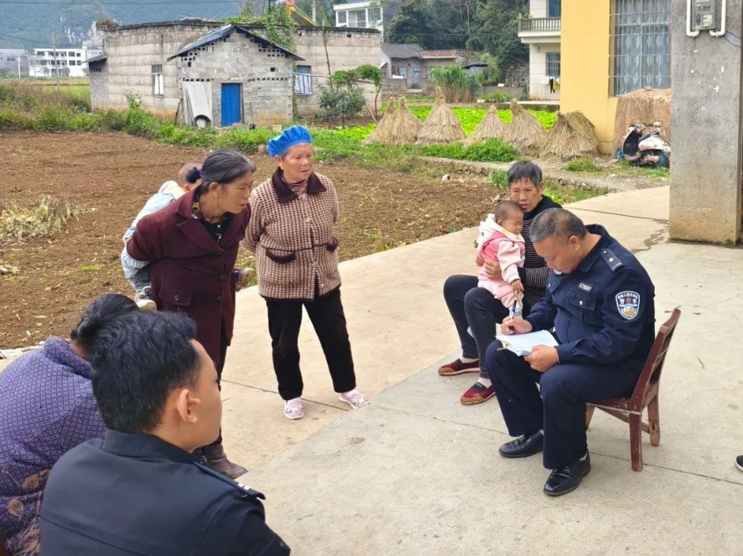 27年坚守岗位！这位辅警为何被同事称为‘活地图’？  第2张