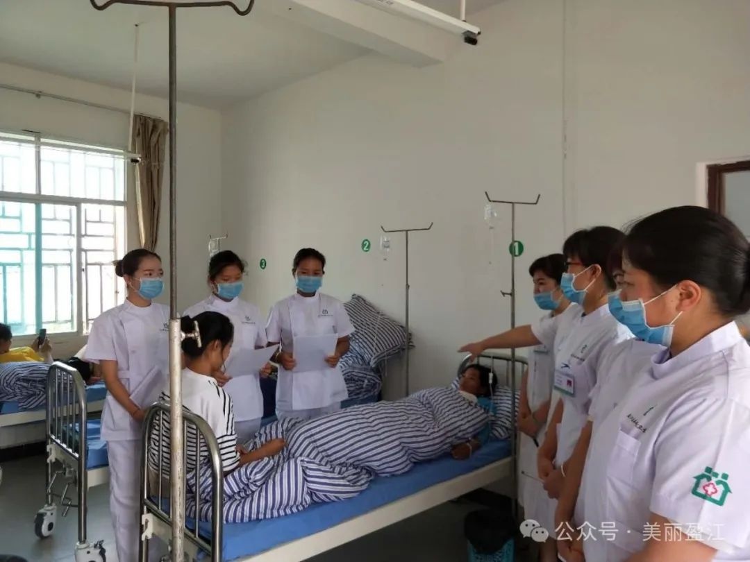 30年扎根基层!这位傣族女医生如何用平凡书写不凡人生? 第4张 30年扎根基层!这位傣族女医生如何用平凡书写不凡人生? 第4张