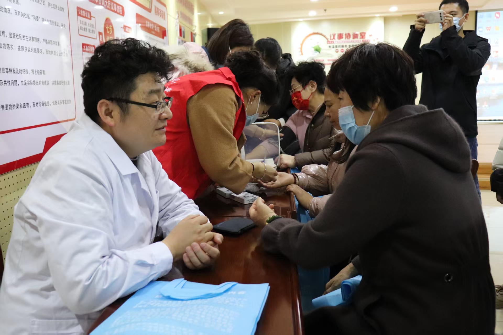 医术精湛的王珂医生如何为基层妇科诊疗注入全新活力？  第3张