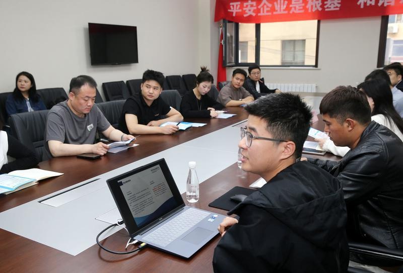 碑林区柏树林街道帮扶企业有何高招？人社政策进企业活动受热捧  第3张