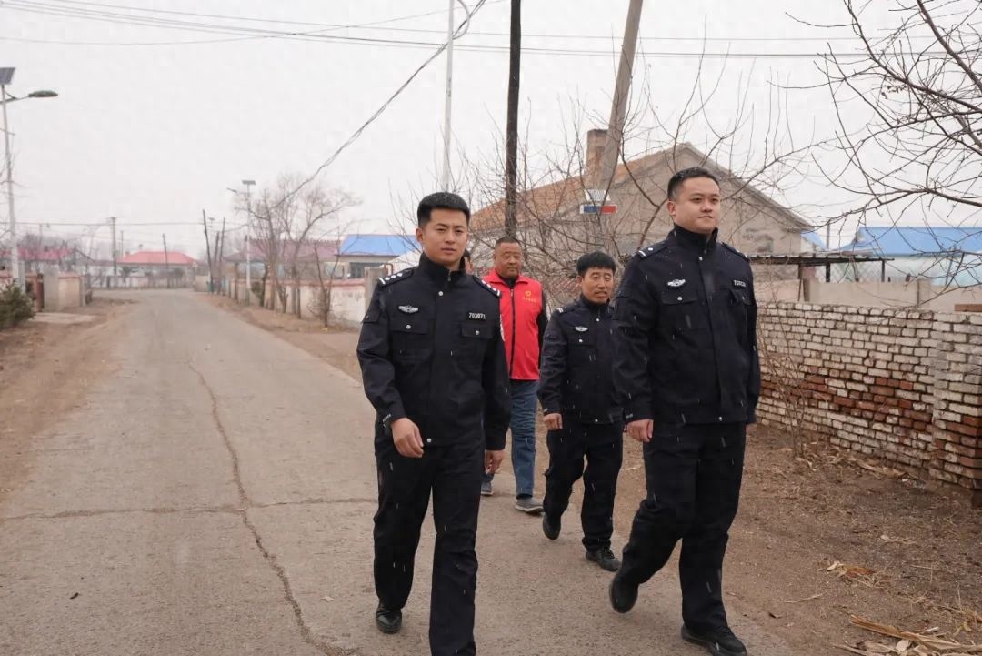 90后民警高平如何成为毛都站镇百姓心中的万事太平守护神？