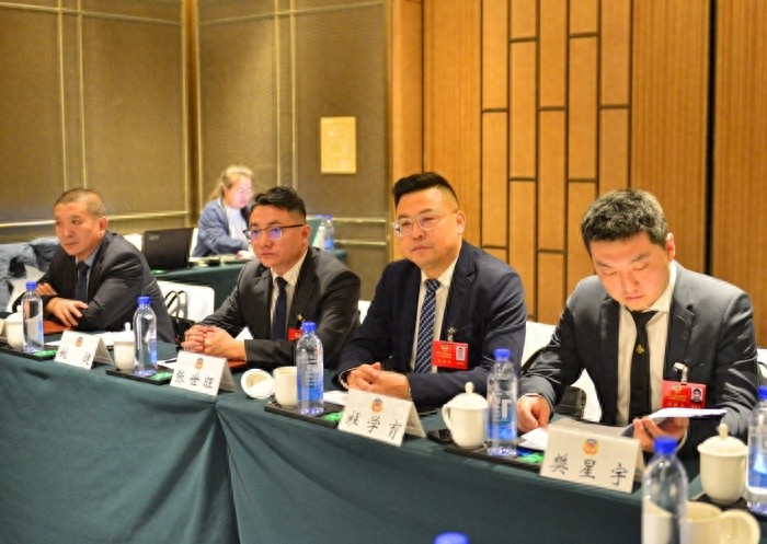 政协委员热议政府工作报告：传统产业如何焕新升级？科技创新如何引领未来？