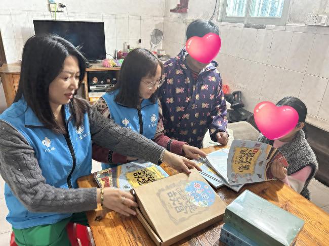一个小小的行李箱，竟然承载了3000名儿童的团聚心愿！你愿意为他们助力吗？