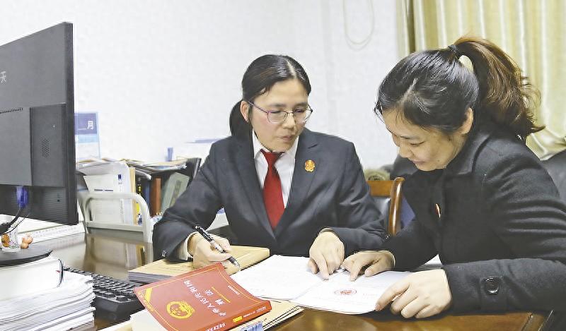 她如何一年审结389件刑事案件，创下零改判、零发回、零投诉的纪录？  第1张