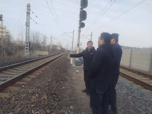 市交通运输局如何通过督导组行动，确保铁路沿线环境安全畅通？  第2张