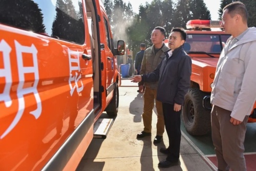 区委书记陈江亲临一线，森林防火工作能否守住生态绿色屏障？  第2张