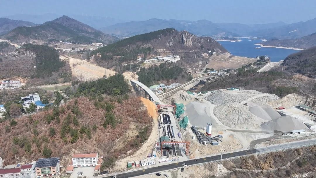 麻城交通大爆发！220国道新工程如何为地区发展注入新活力？  第1张