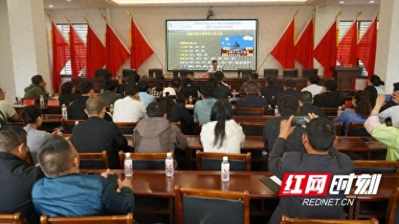 北京专家亲临保靖，手把手教你解决缺磷难开花、缺钙果开裂的难题