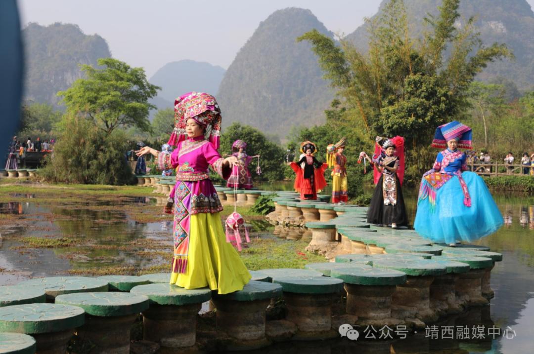 时值中越建交75周年！靖西鹅泉景区非遗展示活动如何架起两国文化交流桥梁？  第3张