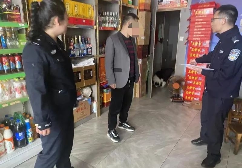 大冶警方曝光不文明养犬行为！遛狗不牵绳者究竟该如何引以为戒？  第5张