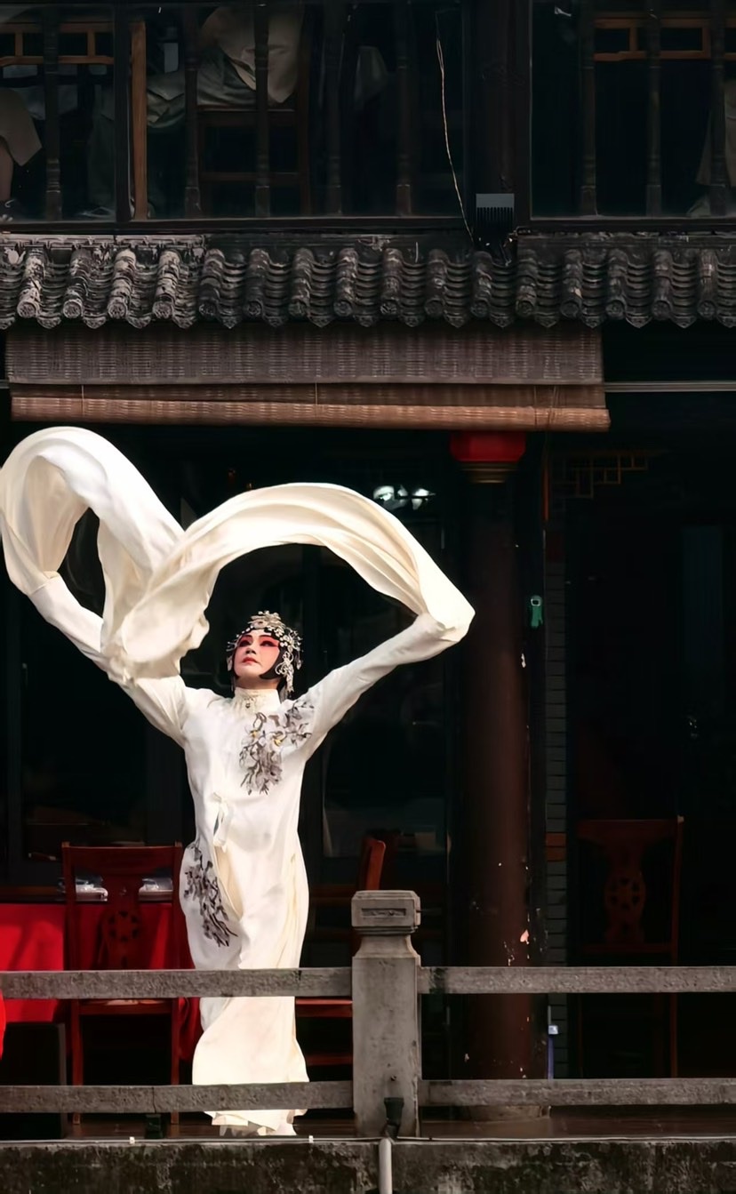 五月江南风拂青石板路！朱家角古镇音乐快闪为何引得众人惊叹？  第2张