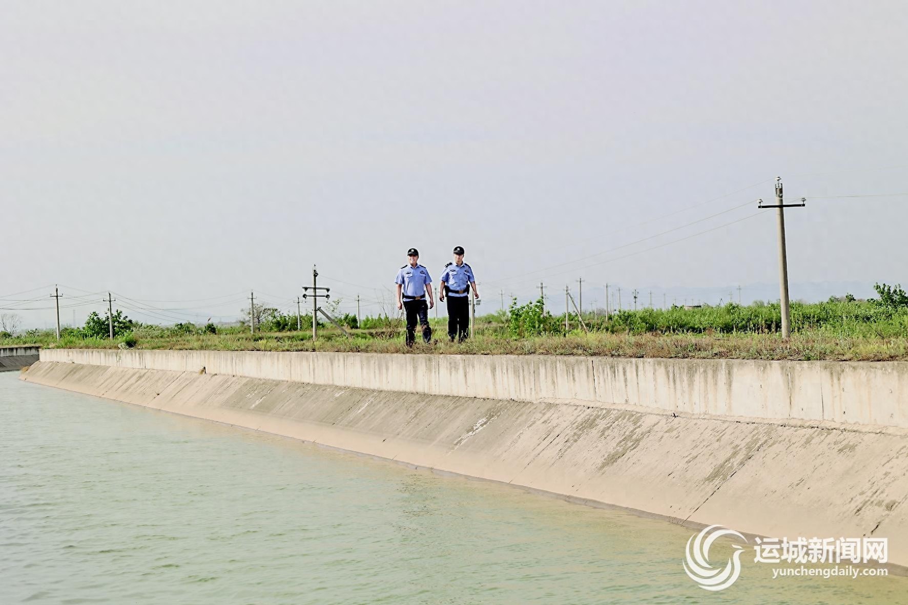 小麦苹果正关键！万荣大旱无水浇，公安紧急出动？  第1张