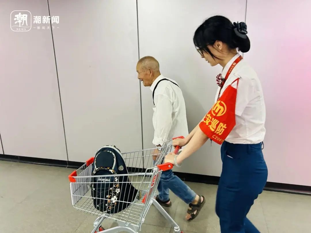 杭州地铁站惊现小推车！这服务是要逆天？原因竟然是……  第5张