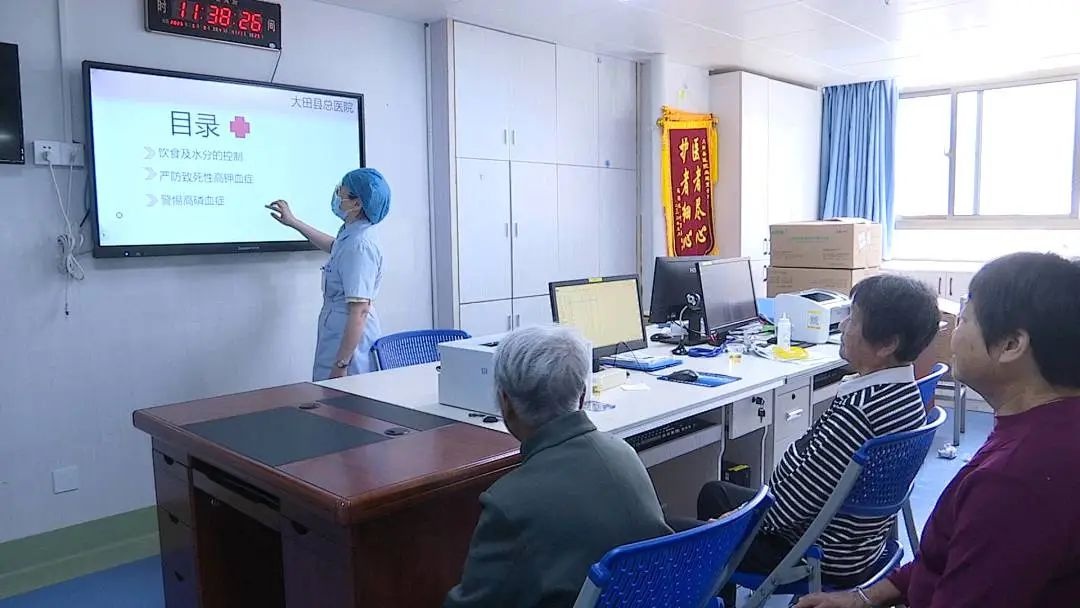 白衣先锋 护士风采专栏推出！陈碧珍如何全年不停析守护生命线？  第5张
