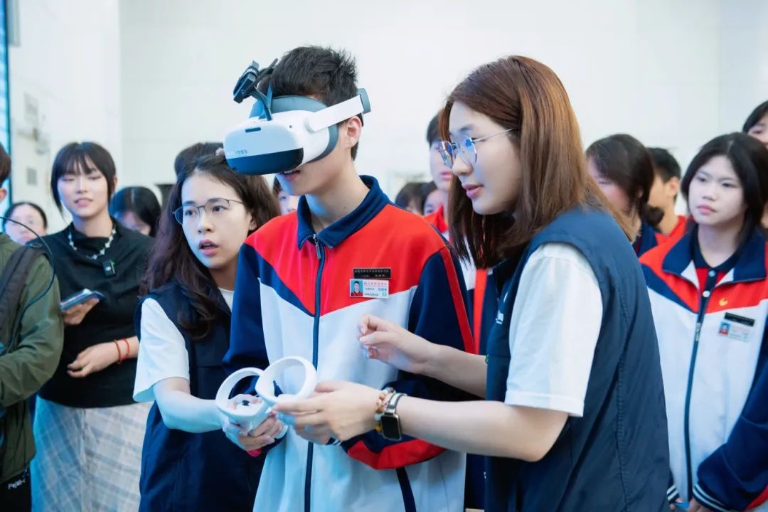 5月12日福建这场直播！40名学生的地震科学研学之旅有多震撼？  第8张
